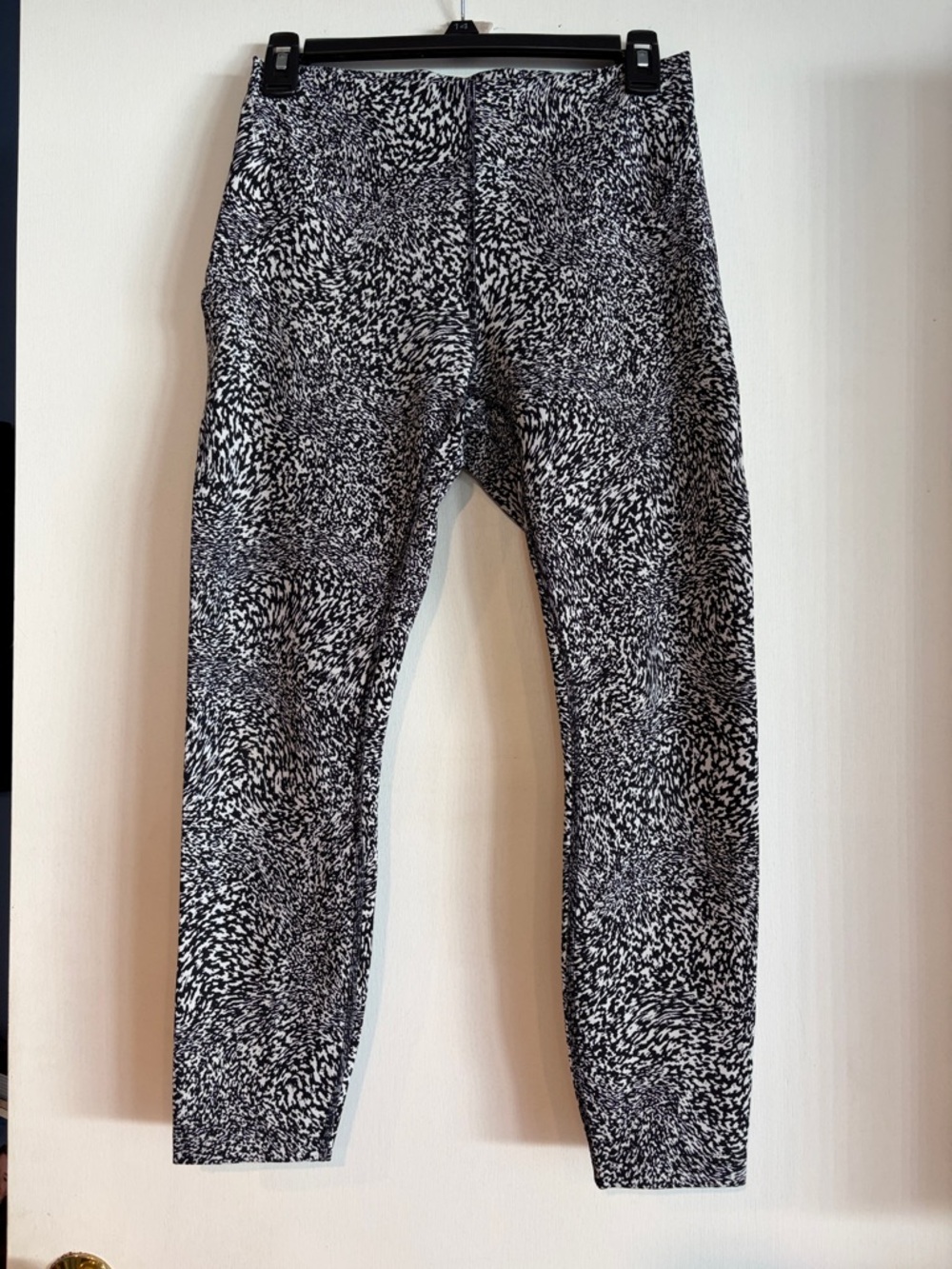 Lululemon Align High Rise Tight 25" Warped Grain Alpine White Black Size 8